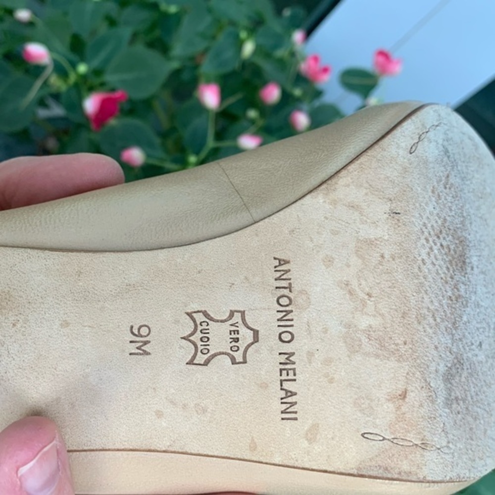 Antonio Melani Cream Wooden Heel Sandal, Size 9, great condition.‎ - Picture 5 of 9